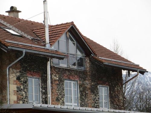 doppelwandiger Edelstahlkamin, hier für Anschluss eines Kaminofens